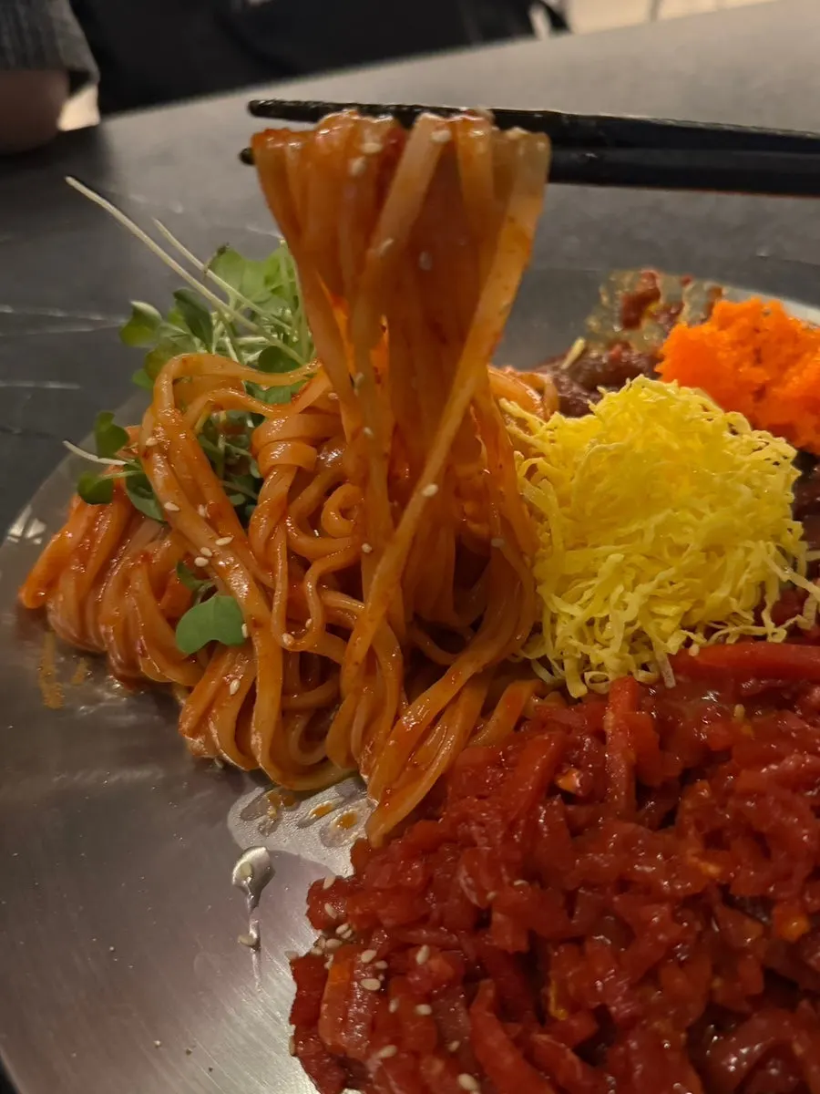 Shrimp in the yukhoe shrimp jang-kal bibim