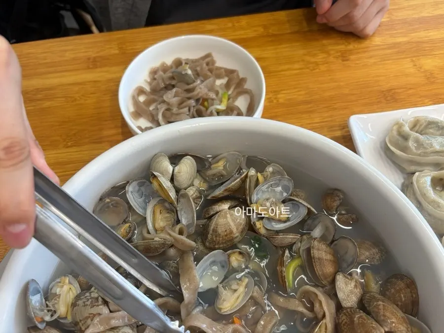 오후 1시 웨이팅 없던 선바위메밀장터 양재점 앞