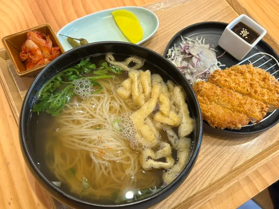 Crispy pork cutlet included with the set meal