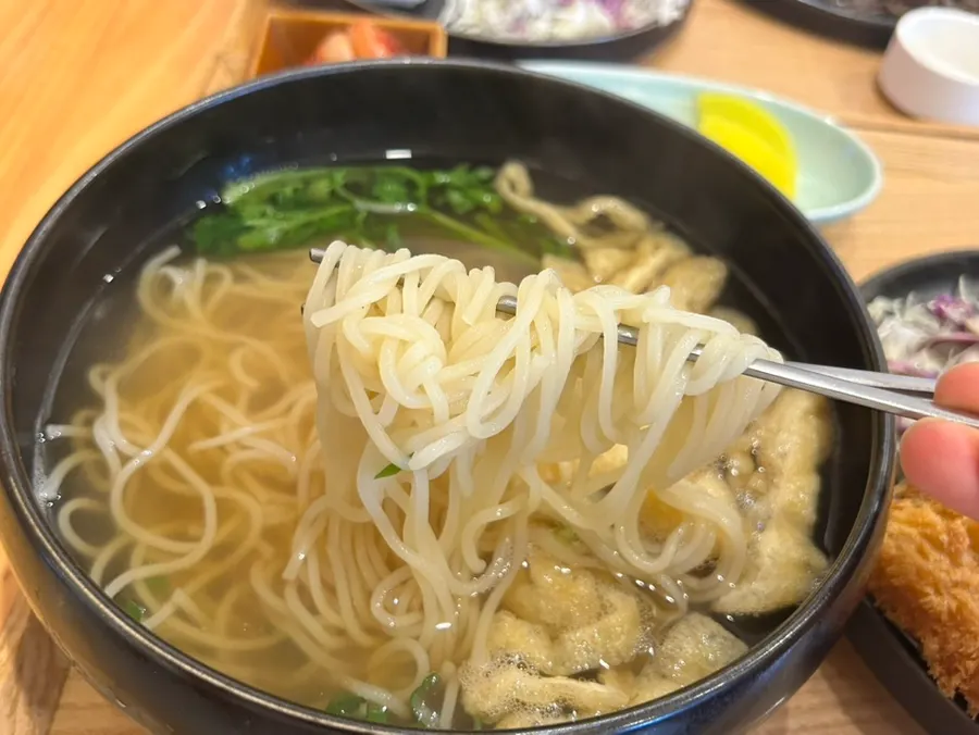 Fresh noodle set with steaming broth