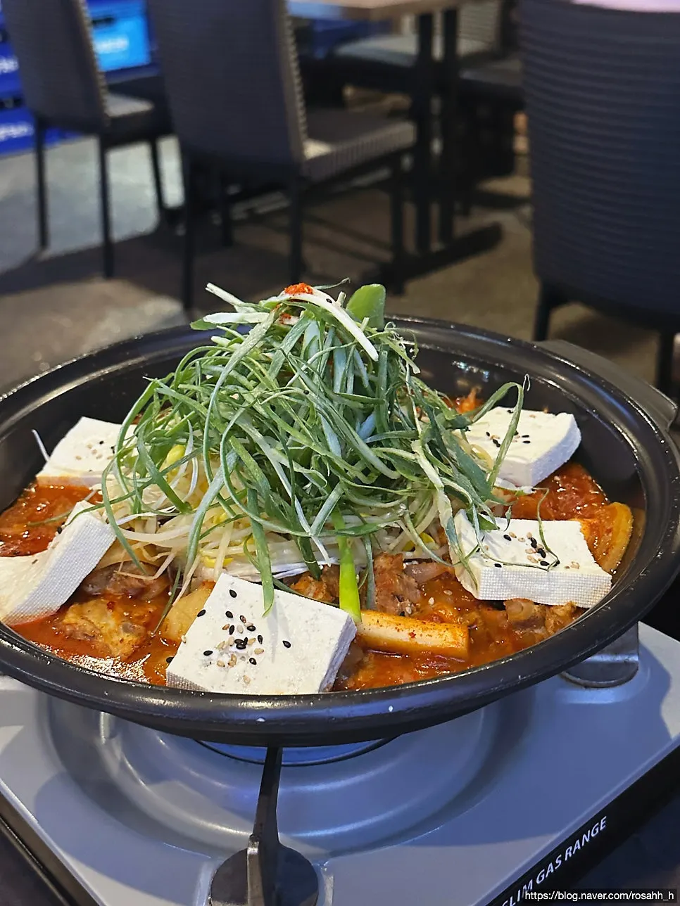 예술관 매운통갈비찜 상차림