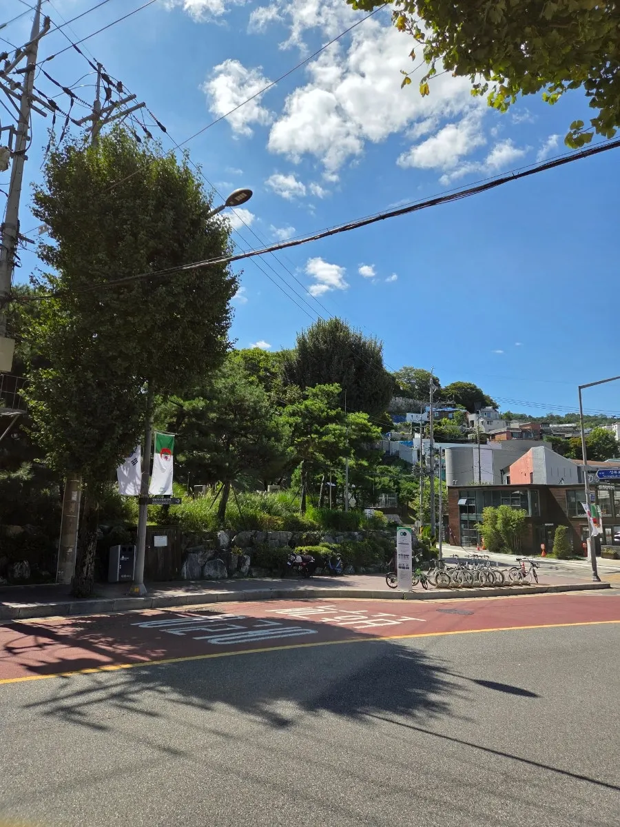 성북역사문화공원 쪽 산책길