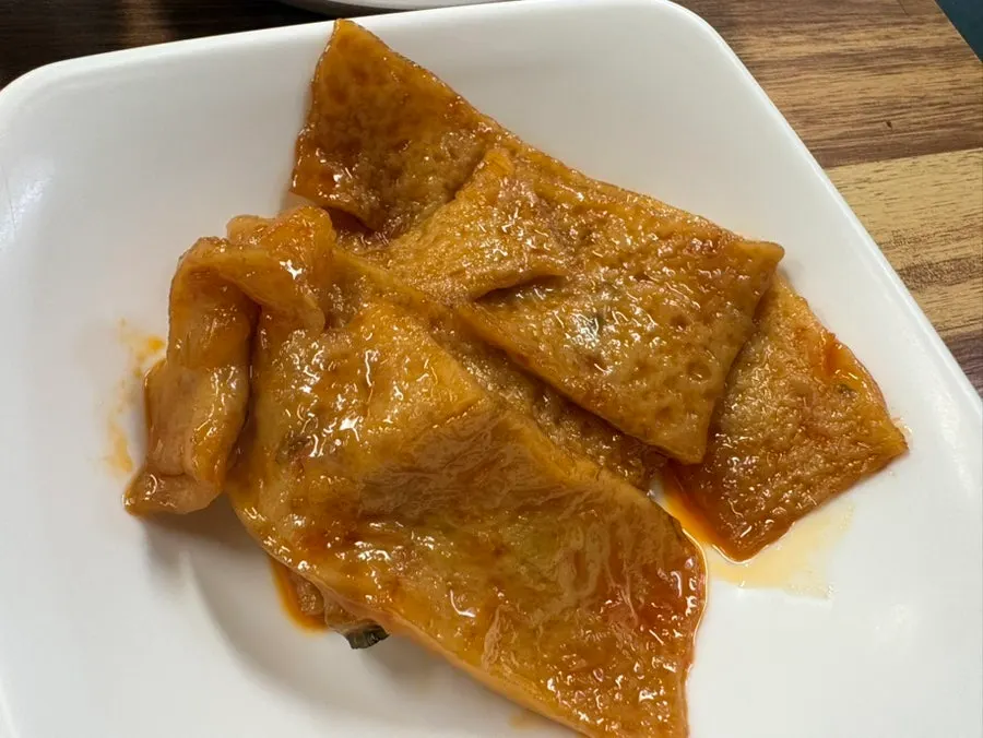 Close-up of a basic side dish plate