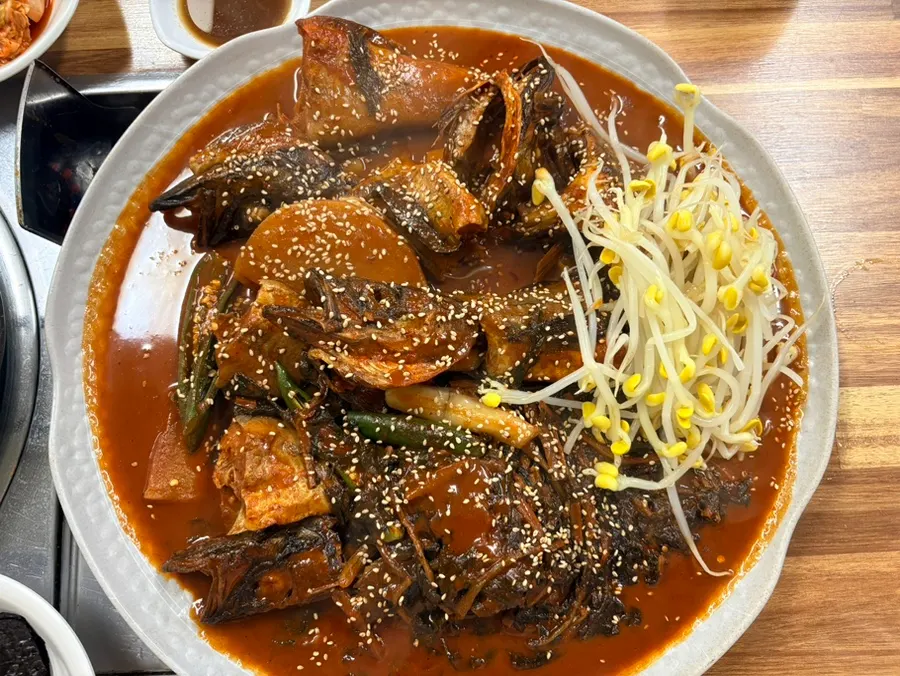 Generous sireogi kodari on the grill plate