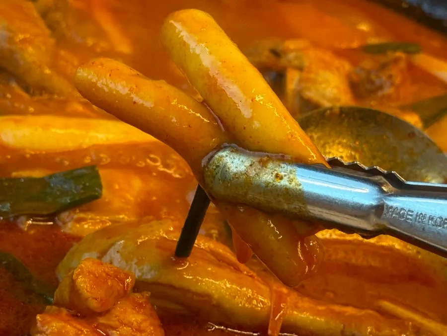 Dakdoritang with chicken, potato, and rice cake