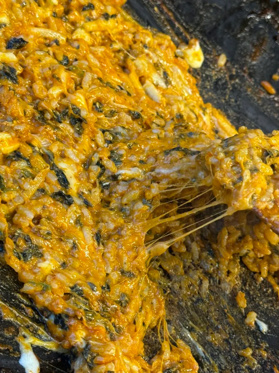 Cheese-topped finishing fried rice
