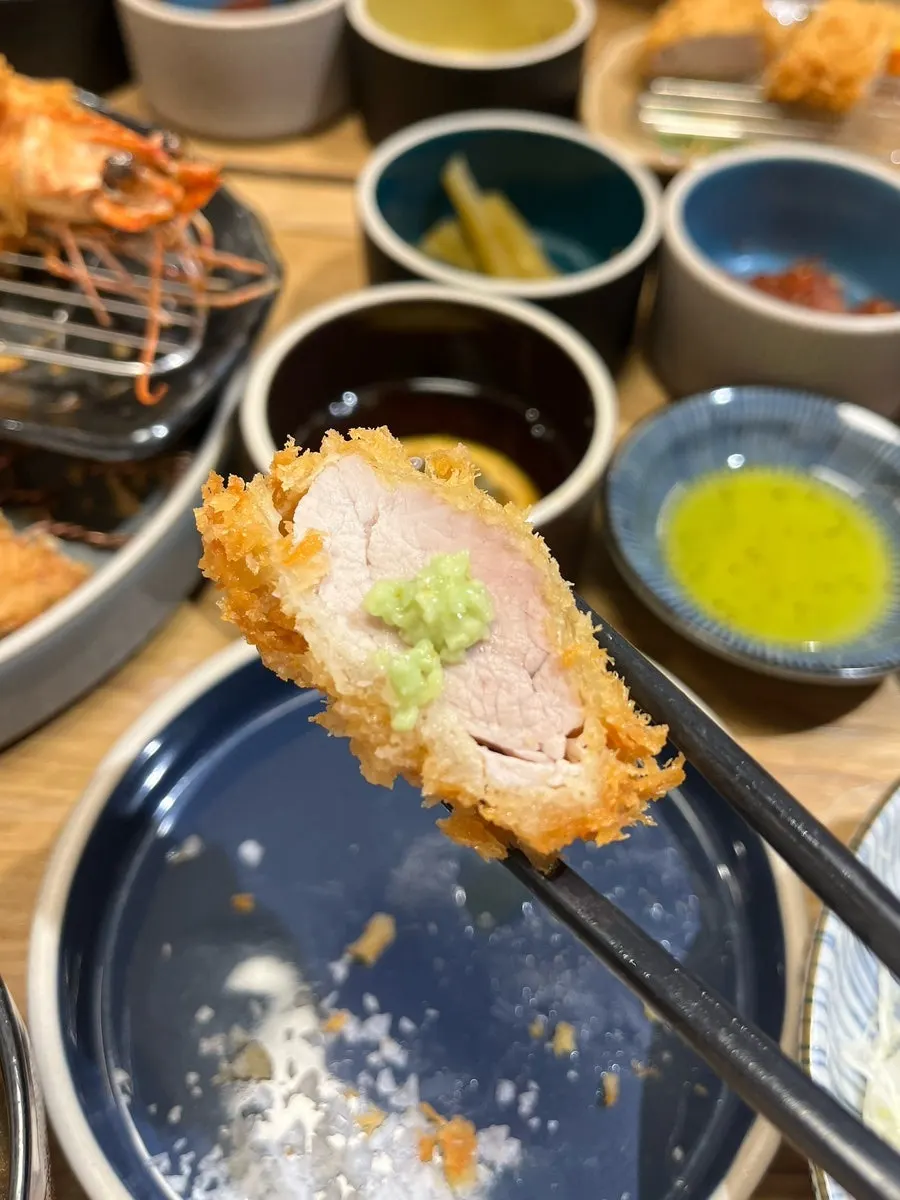 데미그라스 소스와 돈까스