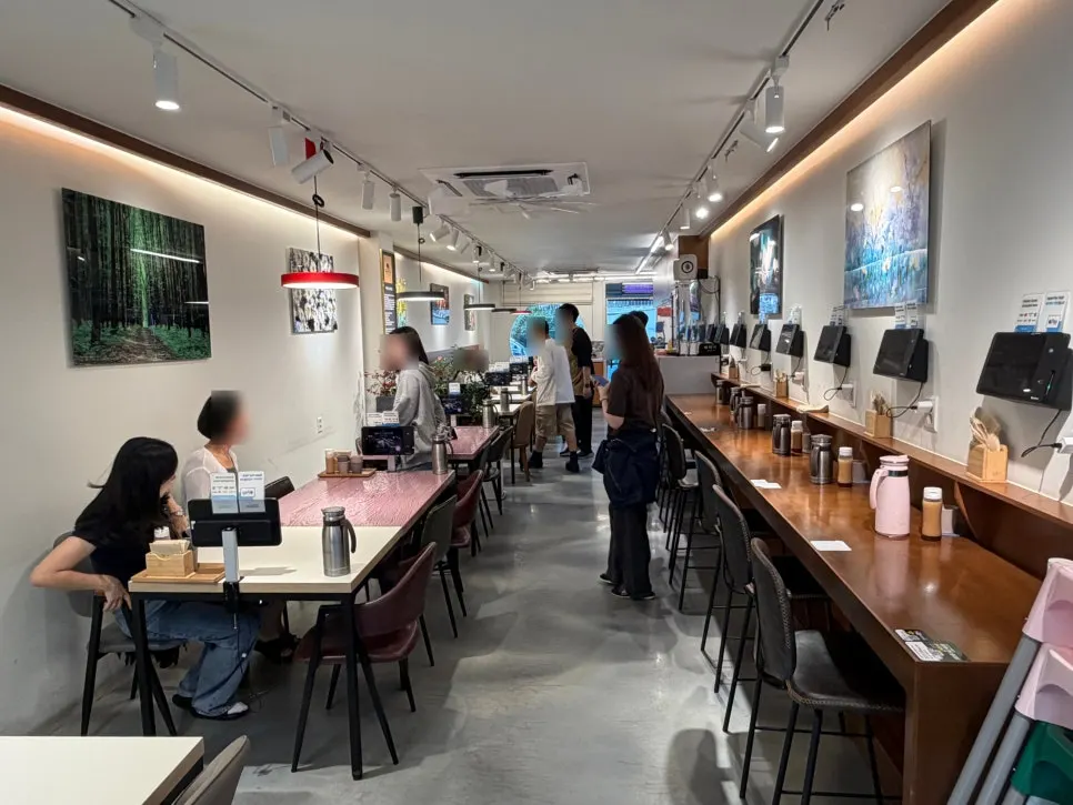 리애 프리미엄 올림픽공원직영점 매장 내부