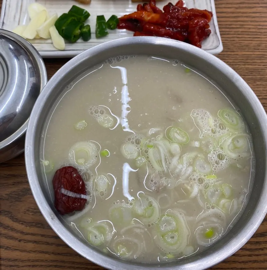 Cheongdam Dak Kalguksu Seongnam lunch cover image