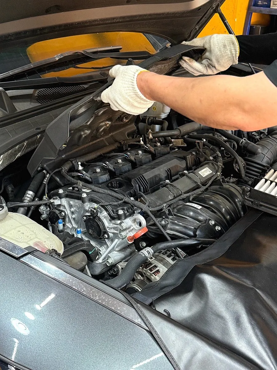 Oil filter and air filter with genuine authentication marks shown