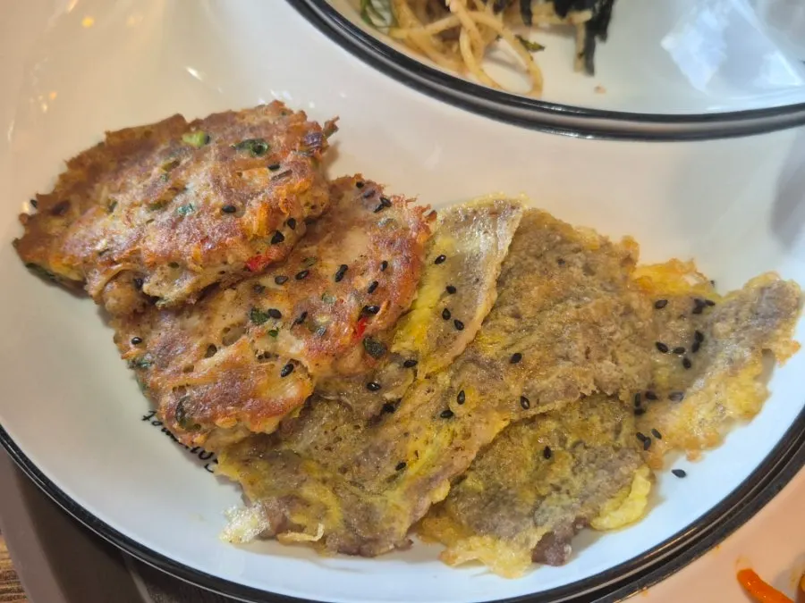 Cheongyang pepper tuna jeon and beef sirloin yukjeon