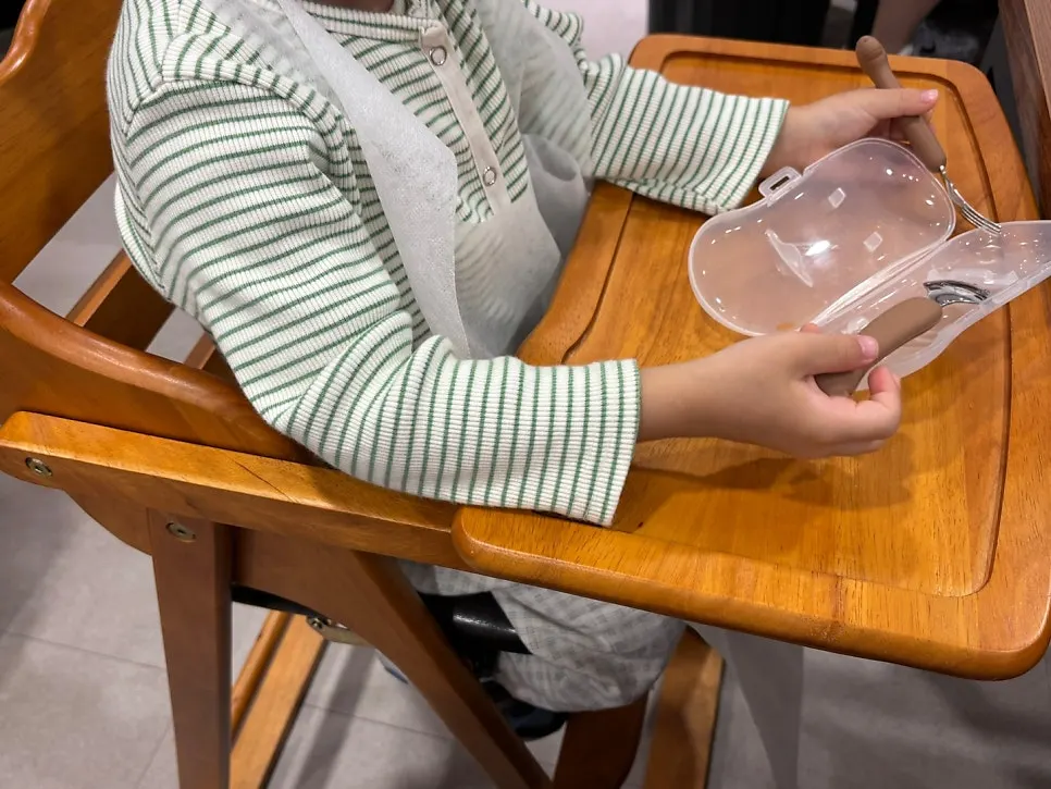 보쌈과 칼국수 먹는 방법 안내판