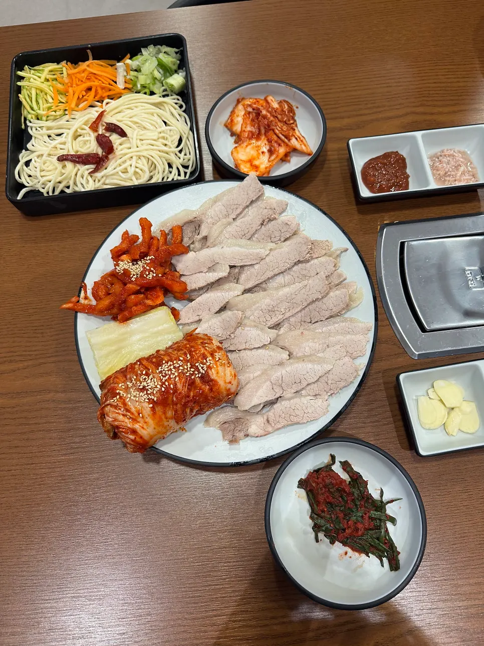Panduan cara makan bossam yang sedap di dinding