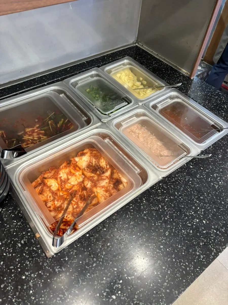 Self-bar for rice and kimchi