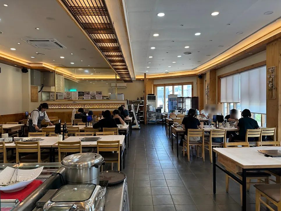 Comfortable seating area of the grilled fish restaurant
