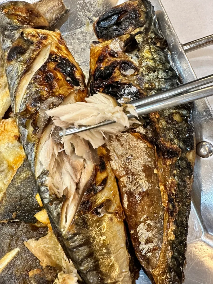 Mackerel grilled set with two whole mackerel