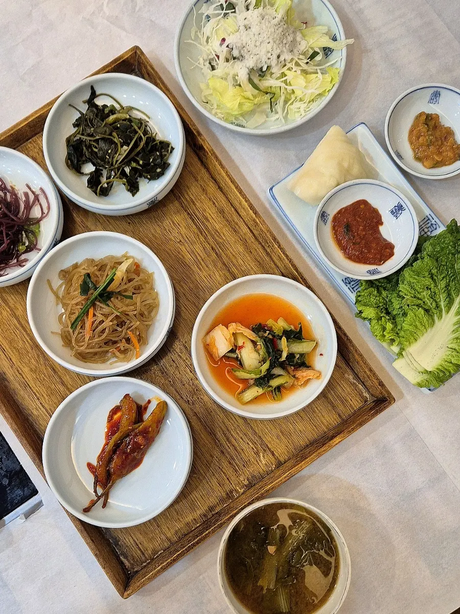 Stone pot rice, soup, and seasonal banchan set