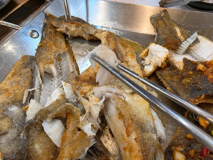 촉촉한 생선살과 바삭한 구이