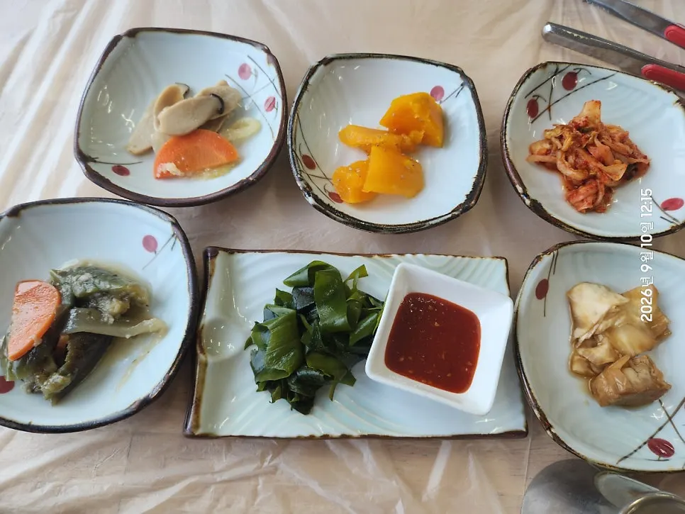 Miyeokguk from the self-service corner