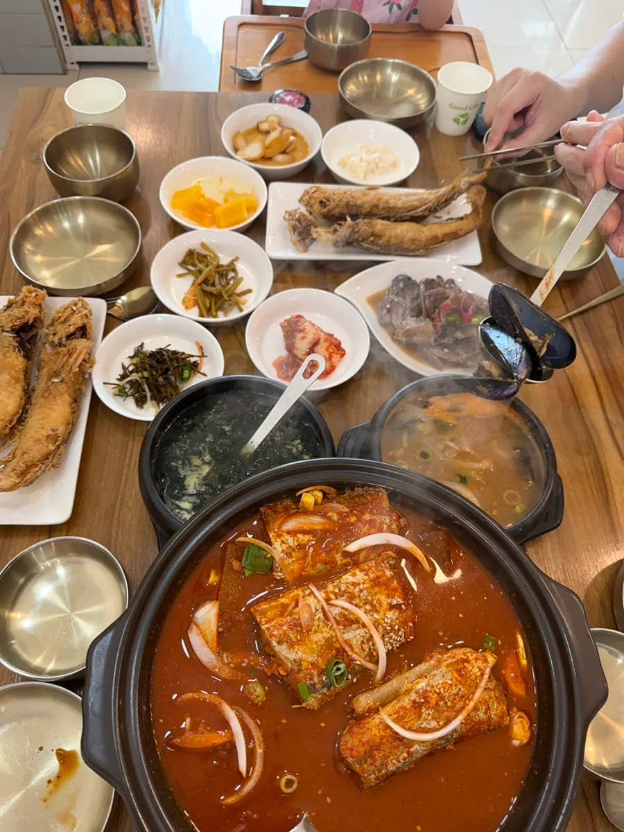 Braised cutlassfish with chewy pot-cooked rice