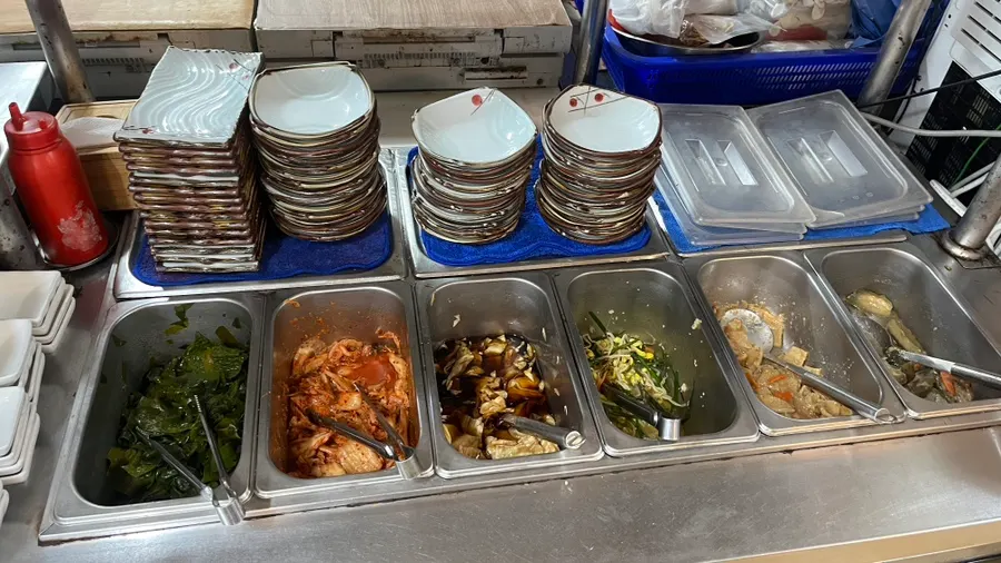 Spread of unlimited-refill banchan