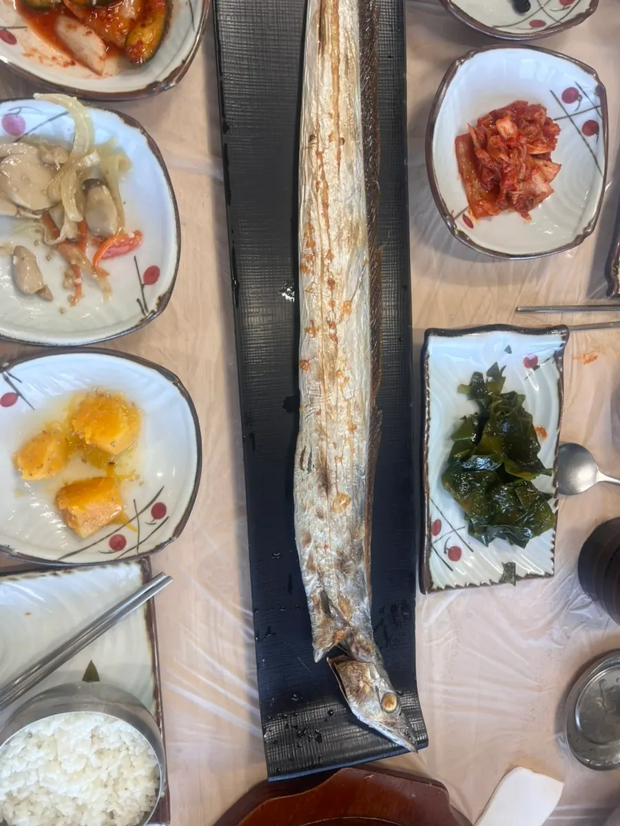 서비스로 나온 통갈치구이