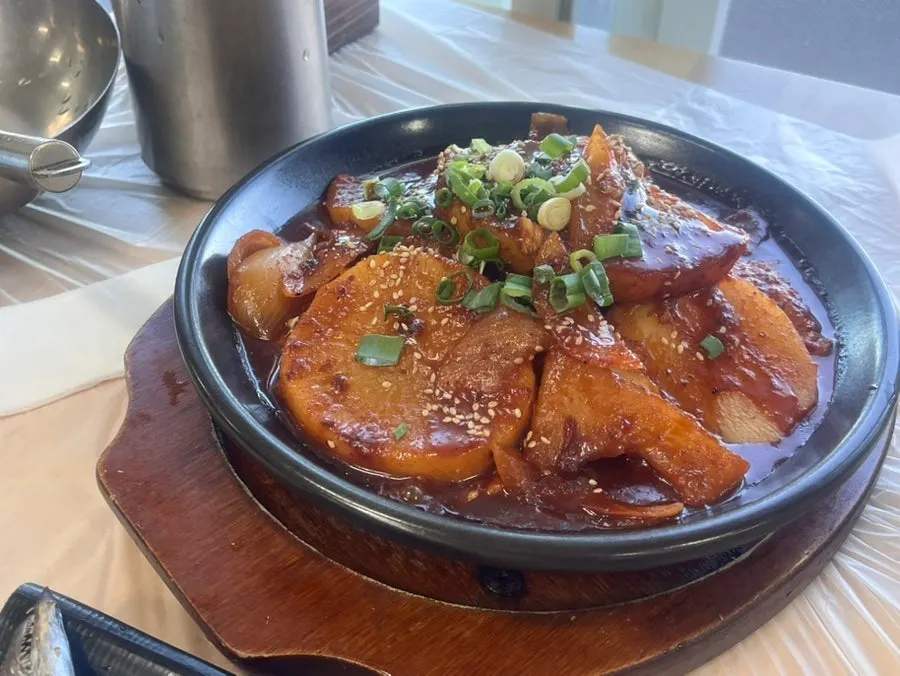 매콤달콤한 양념의 갈치조림