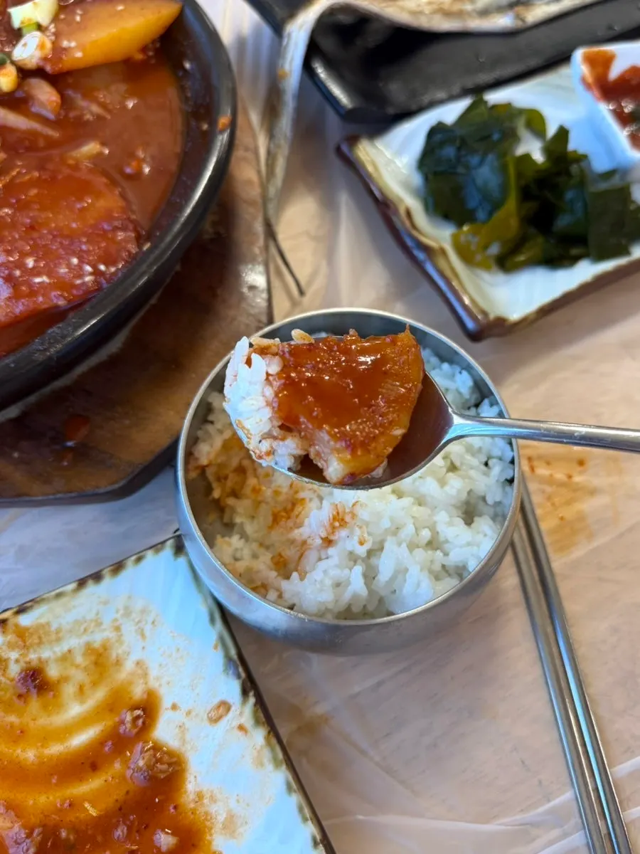 다 먹어가는 조림과 구이 상차림