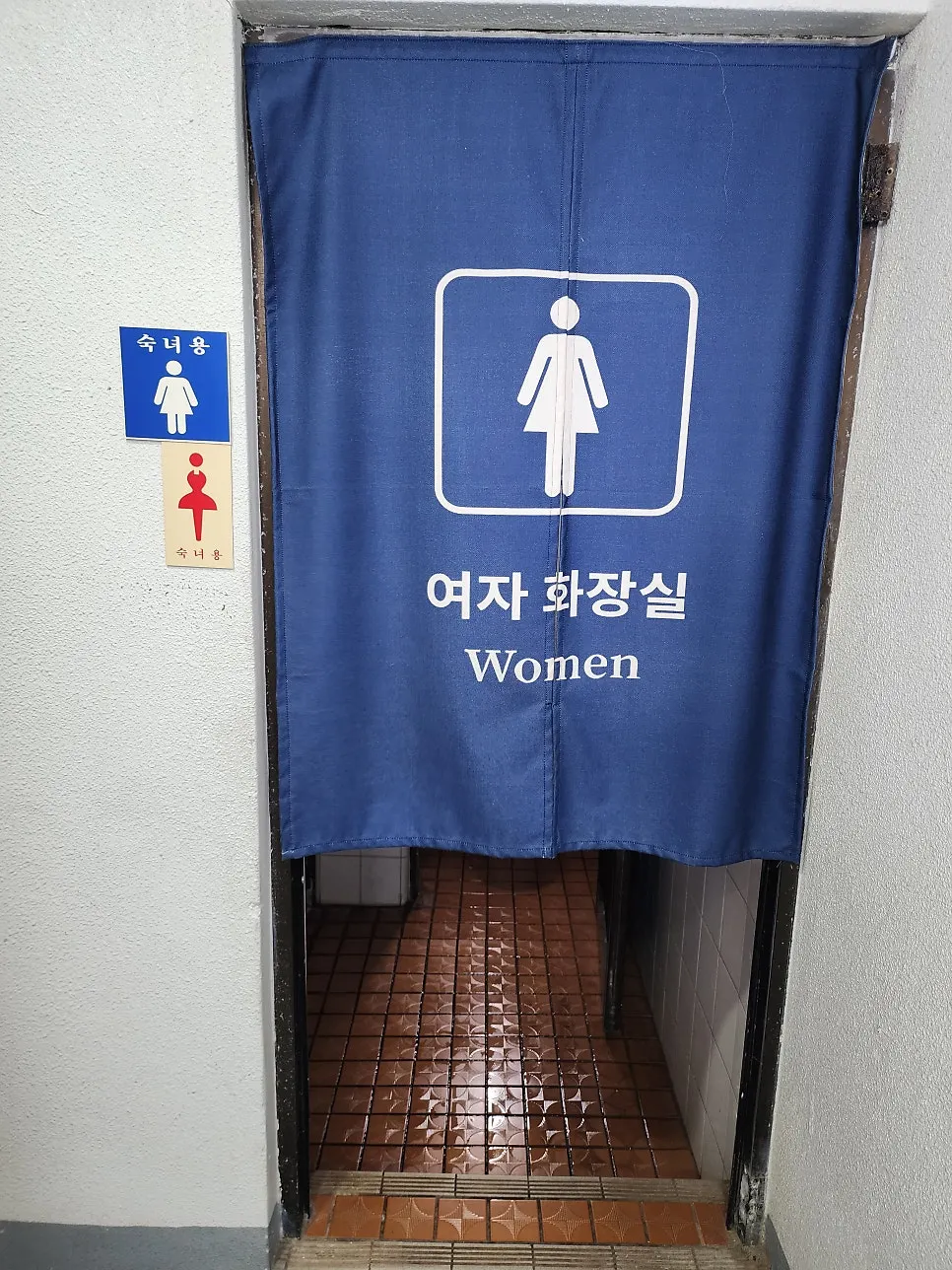 Seating and aisles inside Seongsan Bada Punggyeong