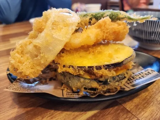 Assorted tempura with vegetables and shrimp