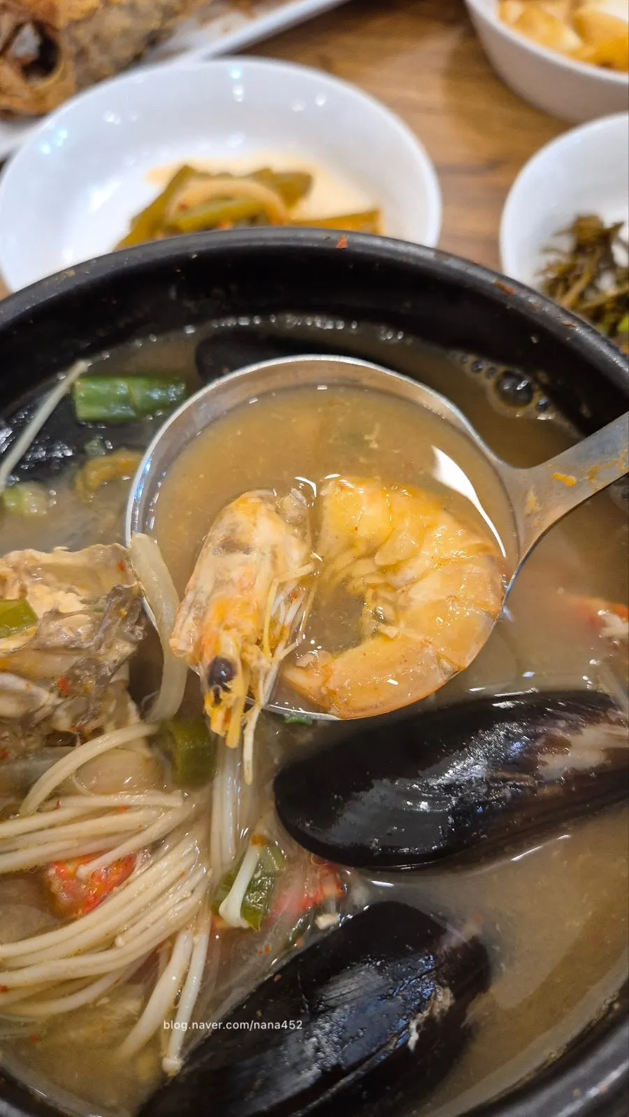 제주 성산 가족여행 해물뚝배기 한 끼, 제주로운청해원