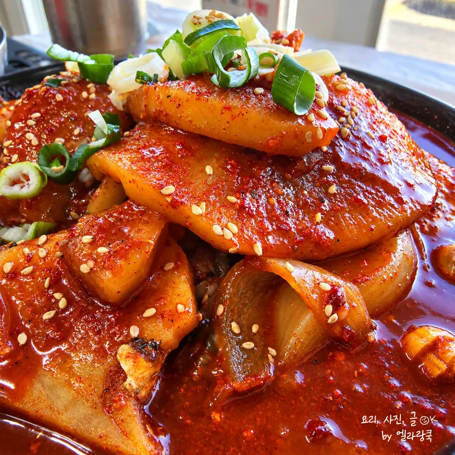 Braised cutlassfish at Seongsan Bada Punggyeong with a sea view near Seongsan Ilchulbong