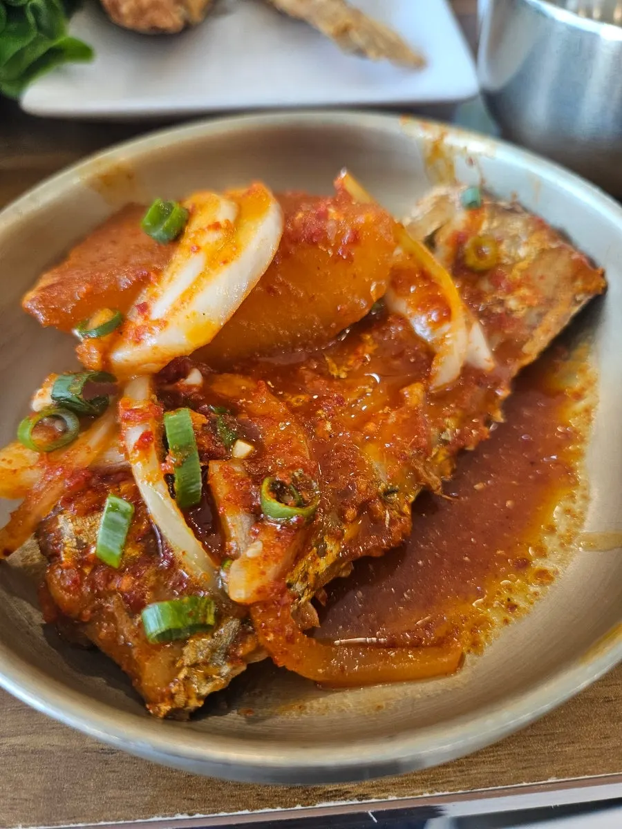 푹 졸아든 갈치조림 무