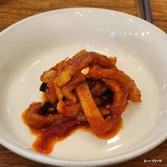 세트에 포함된 기본찬