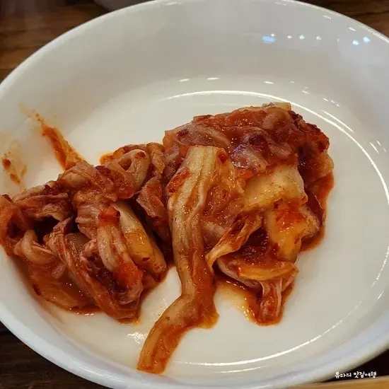 깔끔하게 준비된 반찬