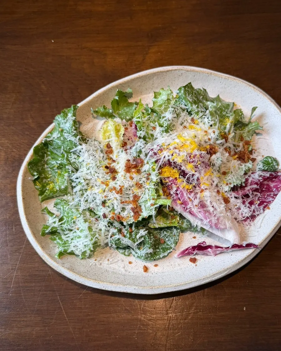 Salad with bacon and Parmesan