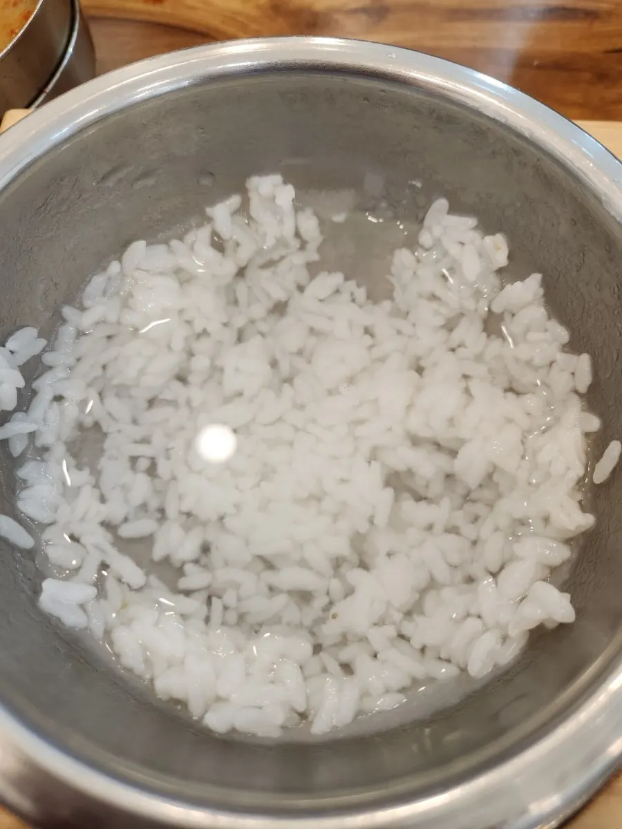 2인분 갈치조림 양이 담긴 냄비