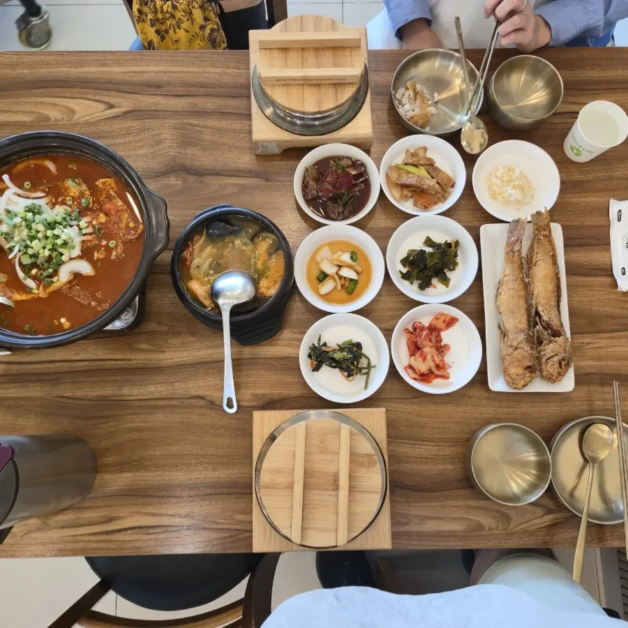 갈치조림이 포함된 A세트 상차림