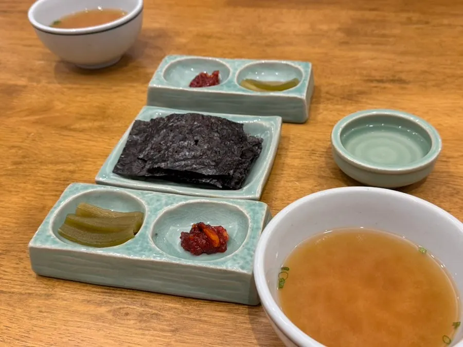향택 기본 밑반찬 한 상