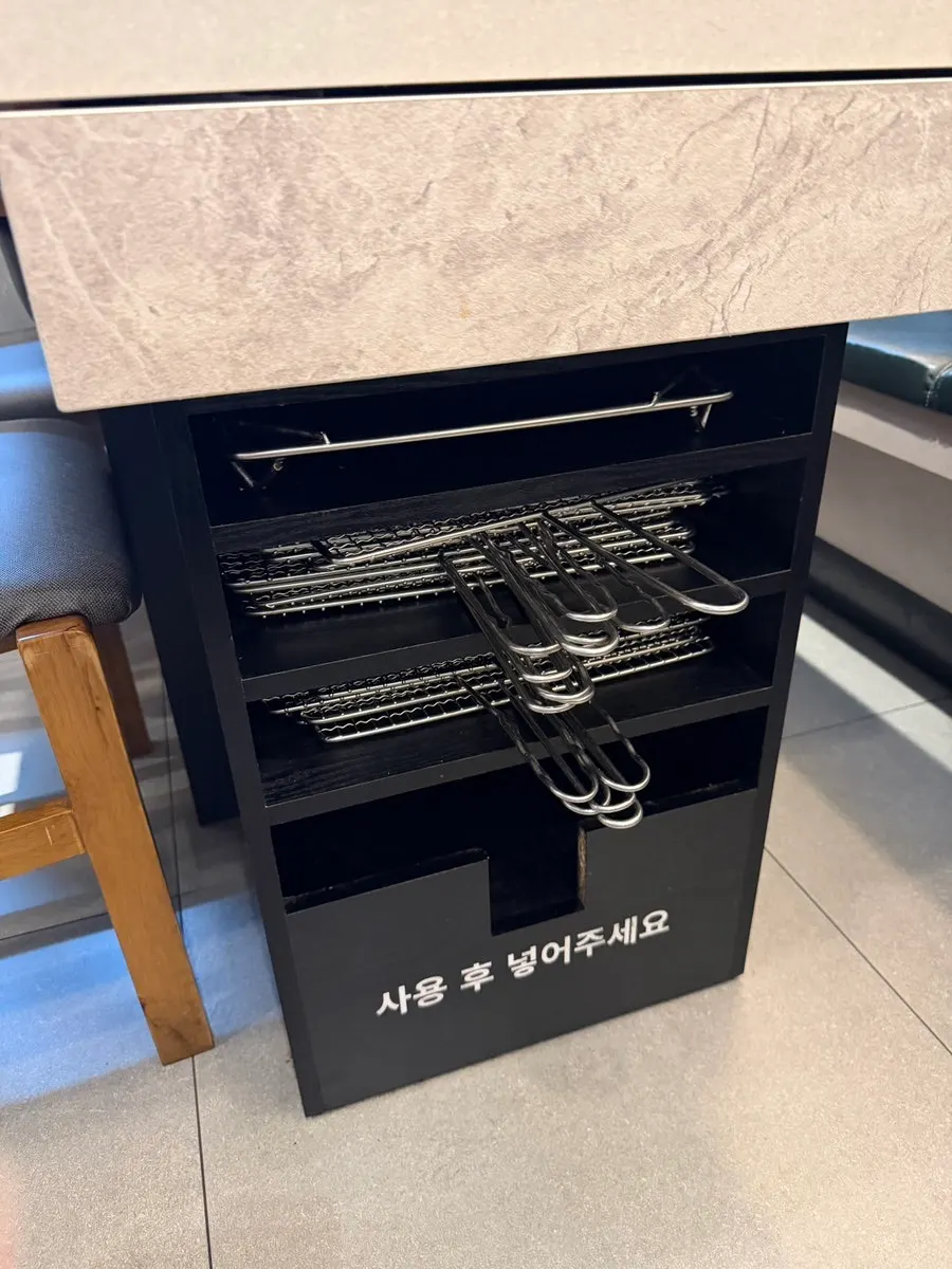 Tablet ordering system at the table