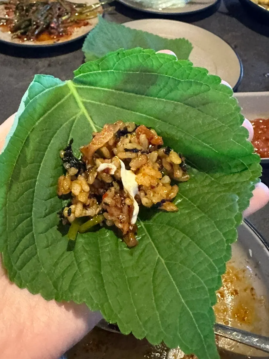 The crispy nurungji-like bottom of the fried rice