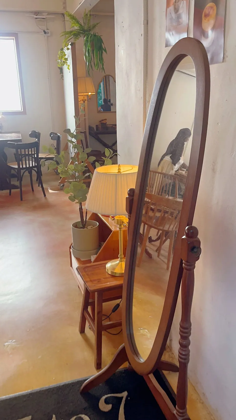 Indoor atmosphere at 5to7 Seongsu Main Branch