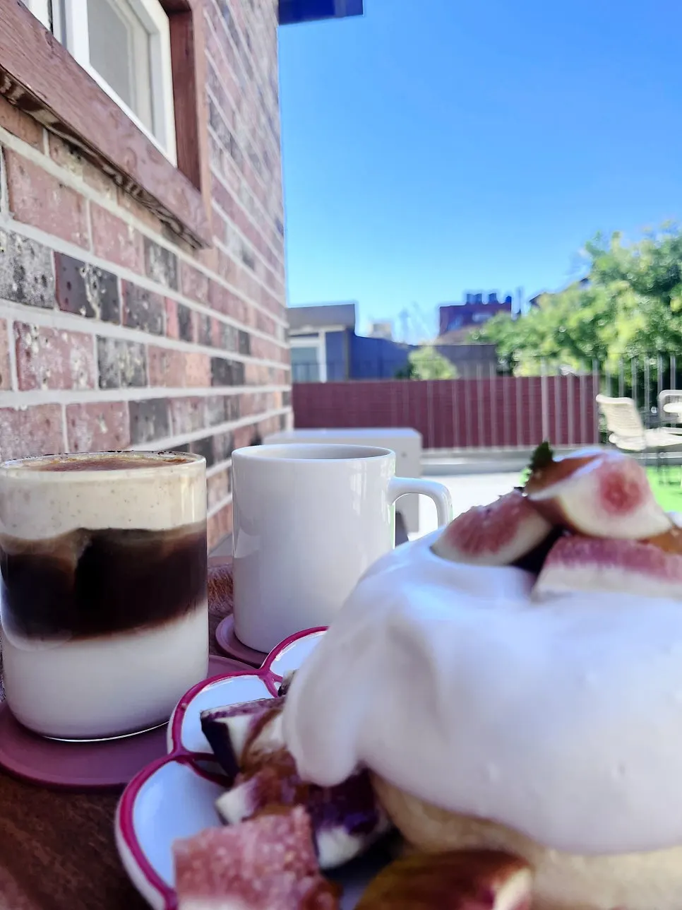 Fig soufflé served with a warm americano