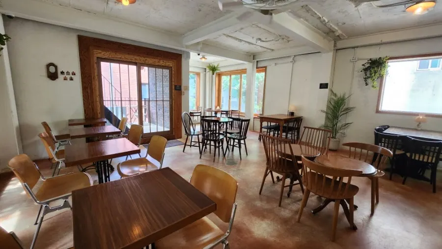 Wood-toned interior of the 2nd floor at 5to7 Seongsu Main Branch