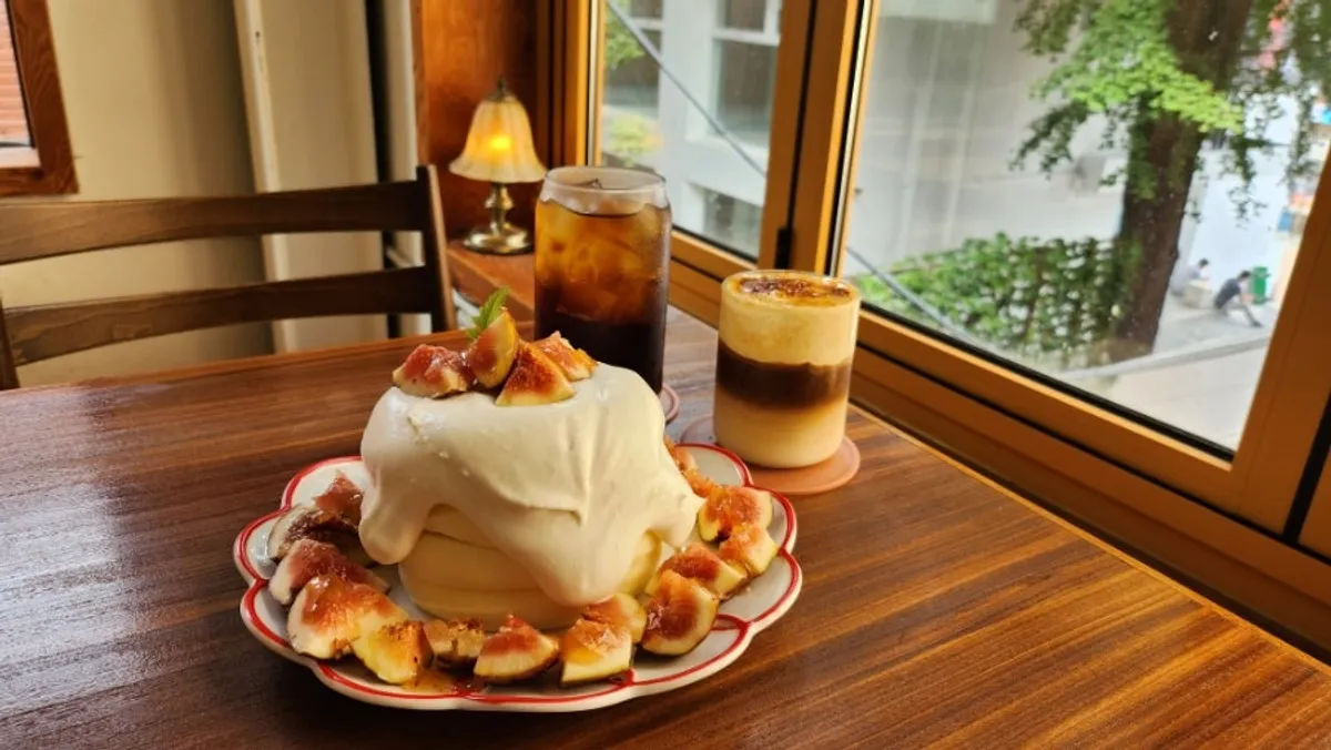 Close-up of the fresh fig soufflé at 5to7 Seongsu Main Branch