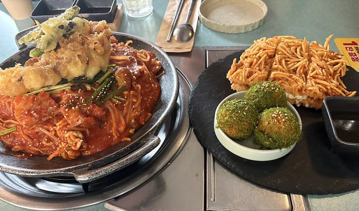 성수 아구AGU 곱창튀김아구찜 한 상