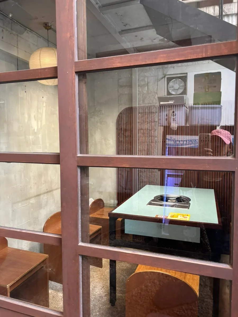 Separated dining areas at Seongsu AGU