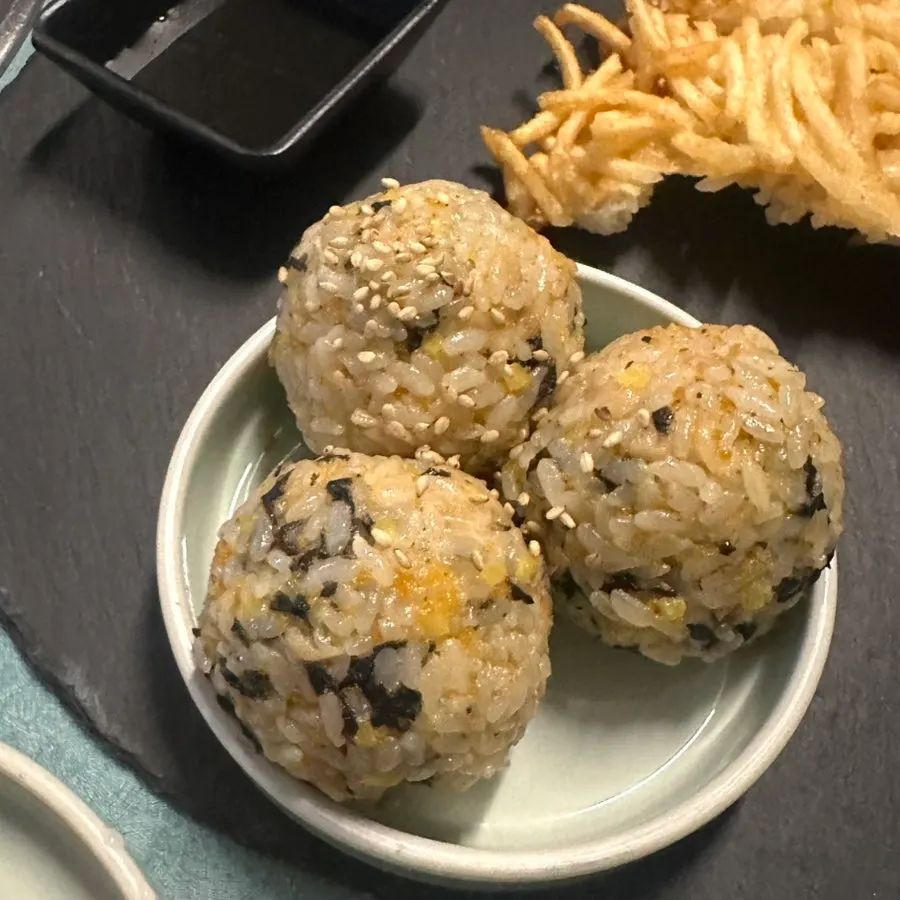 The cheese potato pancake and crab rice ball that arrived next
