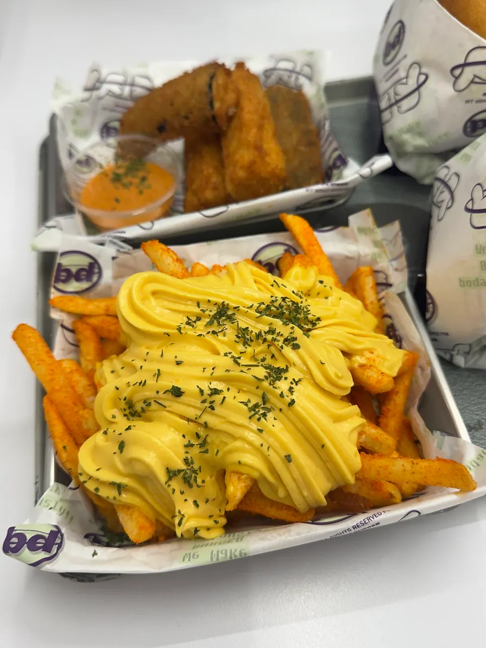 Butter garlic fries loaded with sauce