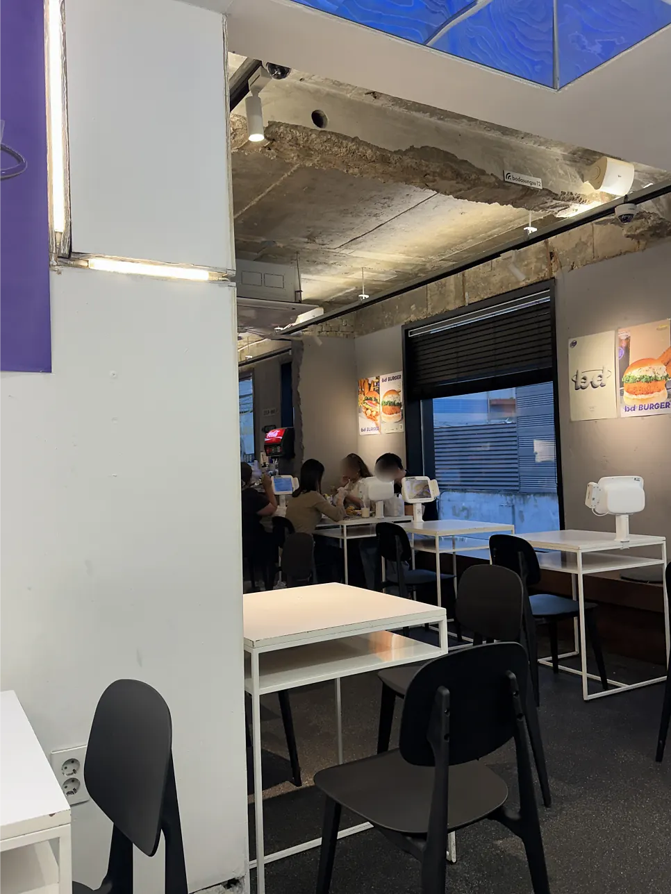 Clean interior of bd Burger Seongsu